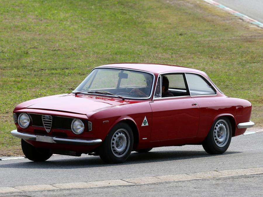  Alfa Romeo Giulia Sprint GTA (105.32) 1965 года  (фото 21 из 23)